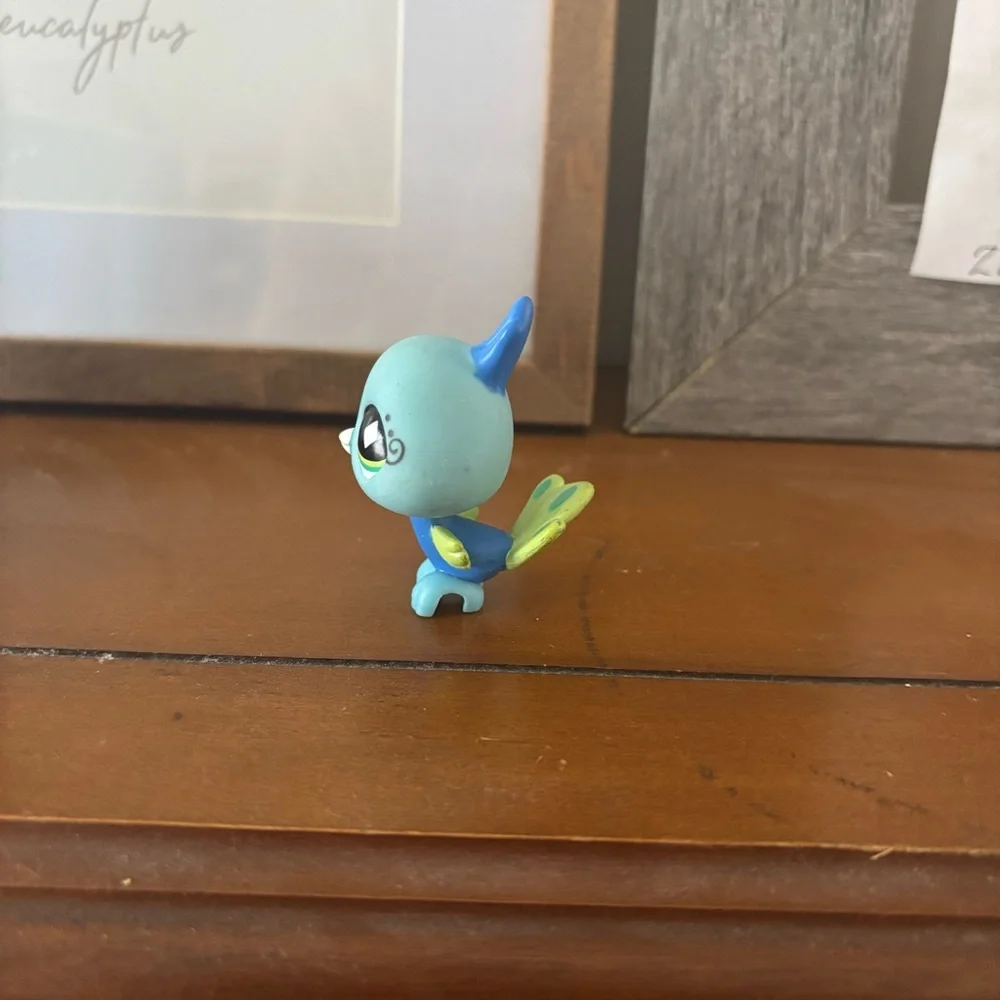 hasbro littlest pet shop peacock #463